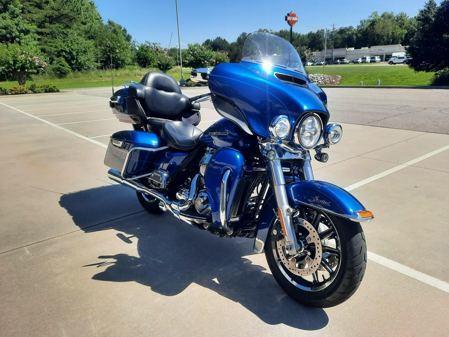 2015 Harley-Davidson® Ultra Limited Superior Blue
