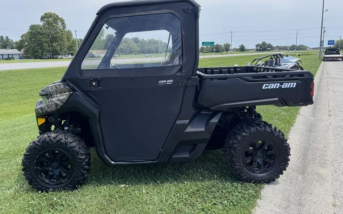 2020 Can-Am® Defender DPS™ HD5 Mossy Oak Break-Up Country Camo