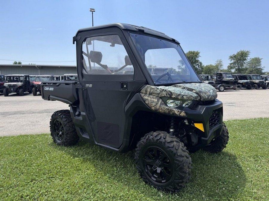 2020 Can-Am® Defender DPS™ HD5 Mossy Oak Break-Up Country Camo