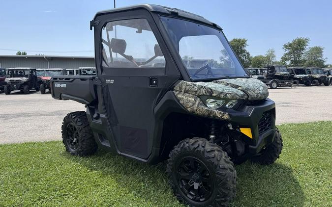 2020 Can-Am® Defender DPS™ HD5 Mossy Oak Break-Up Country Camo