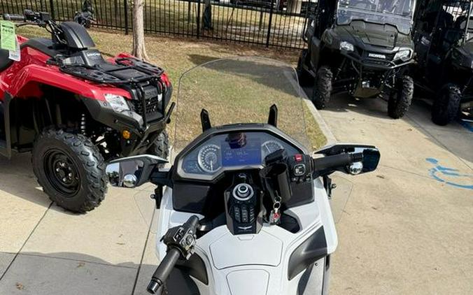 2020 Honda® Gold Wing Tour Automatic DCT Pearl Glare White