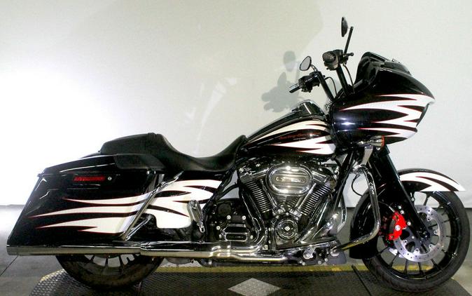 2017 Harley-Davidson® FLTRXS - Road Glide® Special