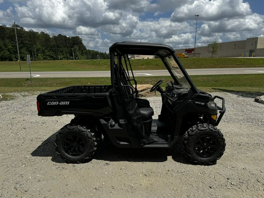 2024 Can-Am™ Defender XT HD9