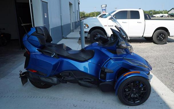 2018 Can-Am® Spyder RT Limited 10th Anniversary