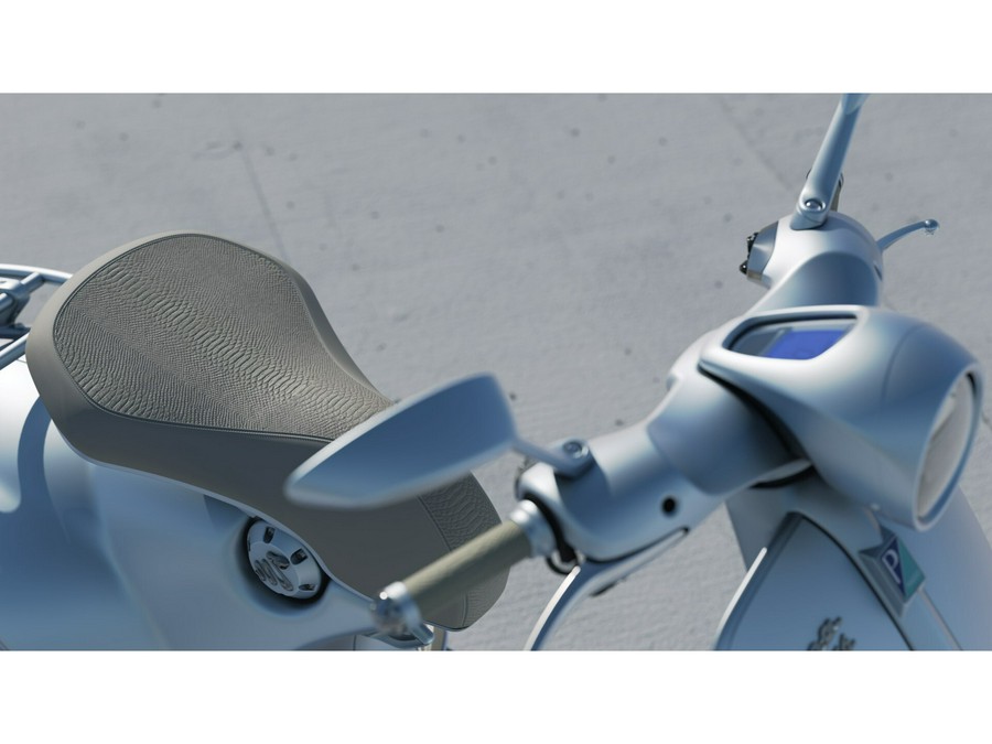 2025 Vespa 946 Snake 150