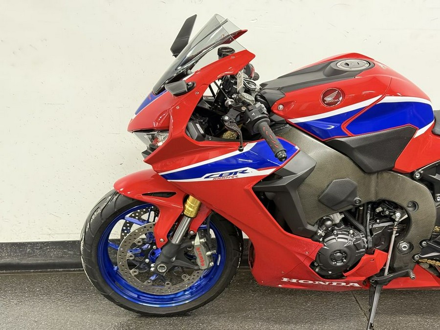 2017 Honda® CBR1000RR