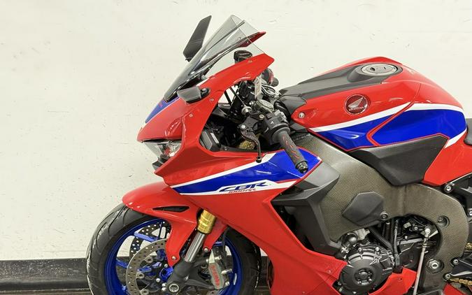 2017 Honda® CBR1000RR
