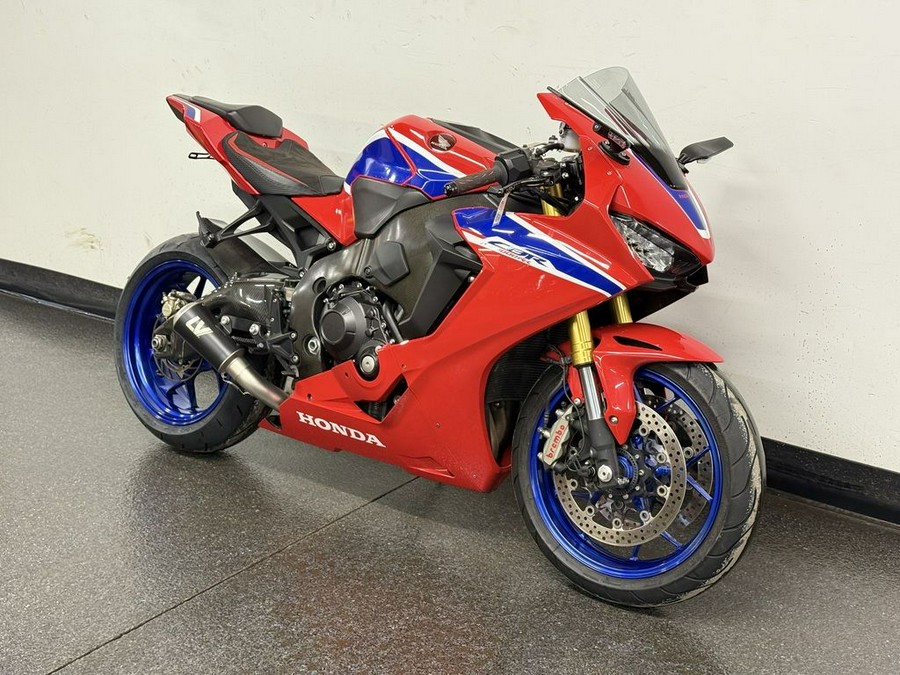 2017 Honda® CBR1000RR
