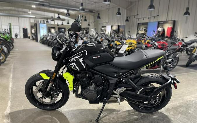 2024 Triumph Trident 660 Jet Black/Triumph Racing Yellow