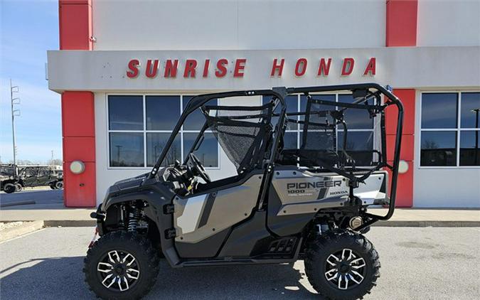 2024 Honda Pioneer 1000-5