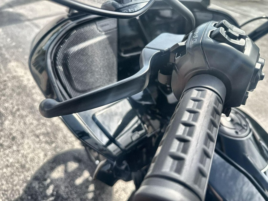 2026 Harley-Davidson® Road Glide 3 Vivid Black