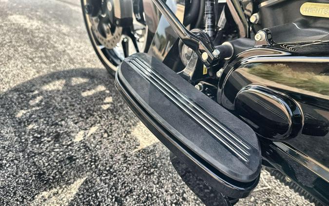 2026 Harley-Davidson® Road Glide 3 Vivid Black