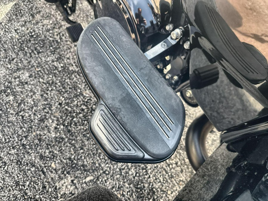 2026 Harley-Davidson® Road Glide 3 Vivid Black