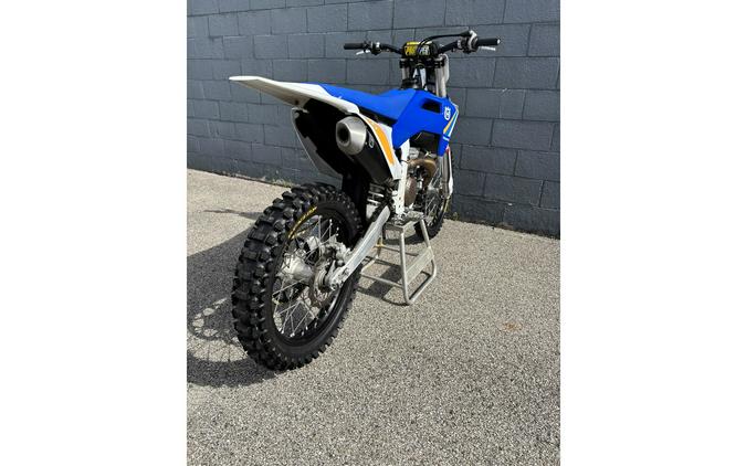 2025 FC 350 HERITAGE *RECONDITIONED DEMO $8,699.10 OTD* - Husqvarna Motorcycles