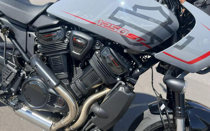 2026 Harley-Davidson® RA1250ST Pan America® 1250 ST DRK BILIARD GRY