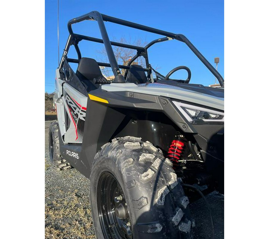 2024 Polaris RZR 200 EFI