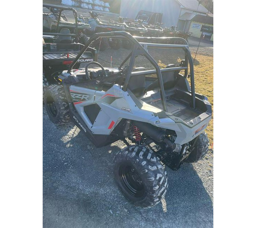 2024 Polaris RZR 200 EFI