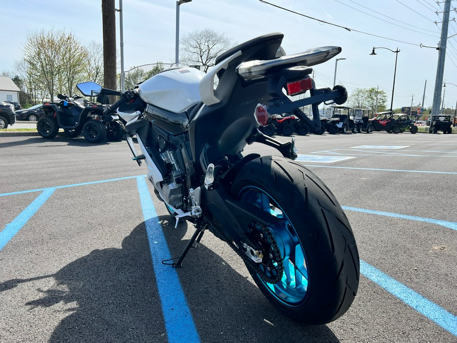 2025 CFMOTO 675SS