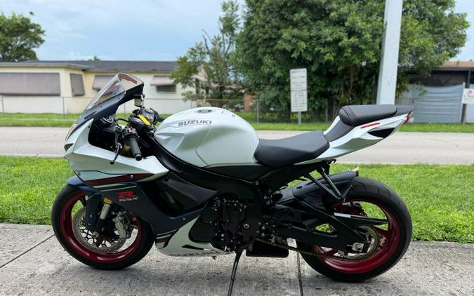 2025 Suzuki GSX-R750