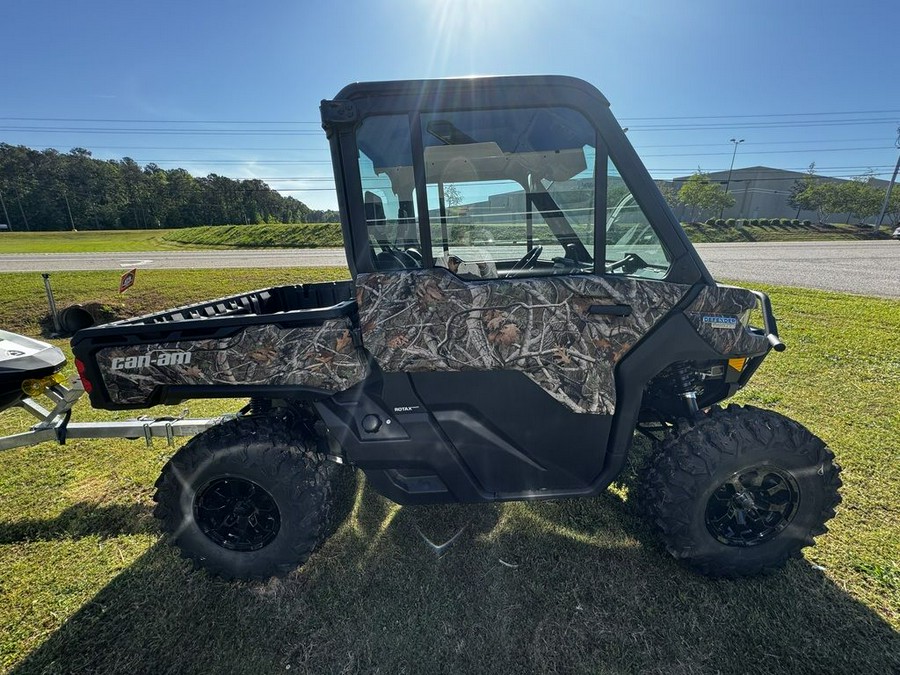 2024 Can-Am™ Defender Limited HD10