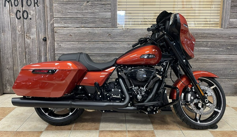 2024 Harley-Davidson Street Glide® Whiskey Fire - Black Finish