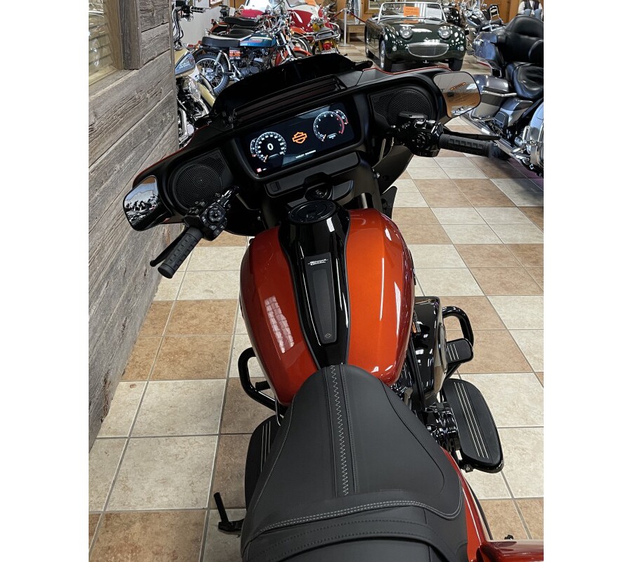 2024 Harley-Davidson Street Glide® Whiskey Fire - Black Finish