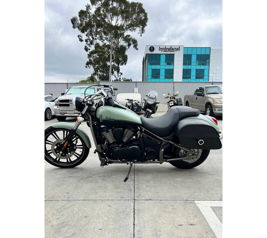 2023 Kawasaki Vulcan® 900 Custom