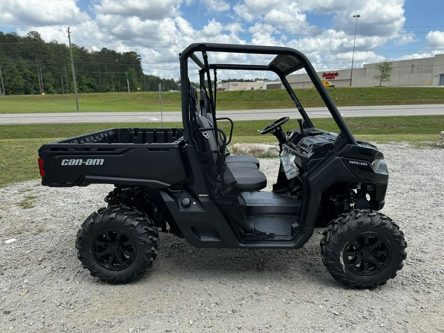 2024 Can-Am™ Defender DPS HD10