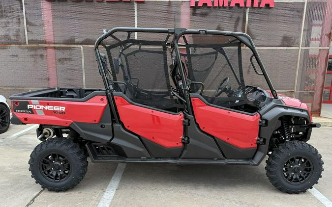 2025 Honda® Pioneer 1000-6 Deluxe Crew