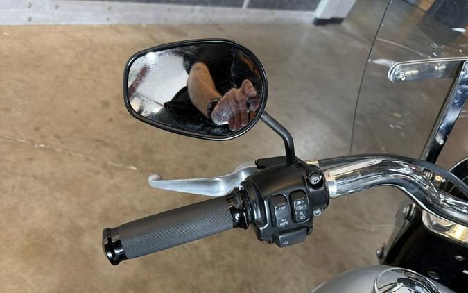 Harley-Davidson® Fat Boy® Lo 2012