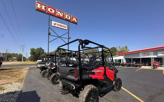 2024 Honda® Pioneer 1000-5 Deluxe