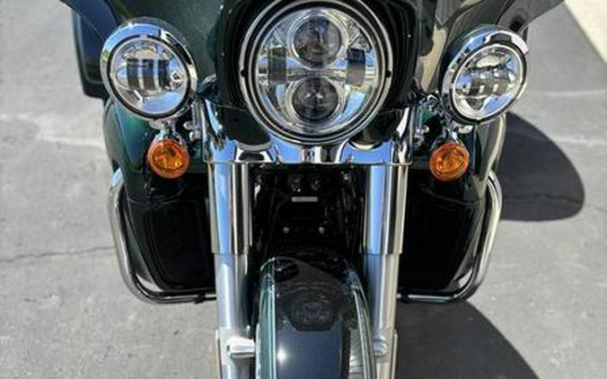 2024 Harley-Davidson® FLHTCUTG - Tri Glide® Ultra