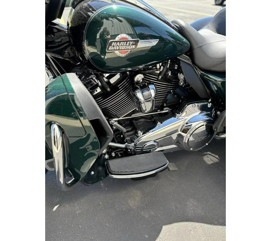 2024 Harley-Davidson® FLHTCUTG - Tri Glide® Ultra