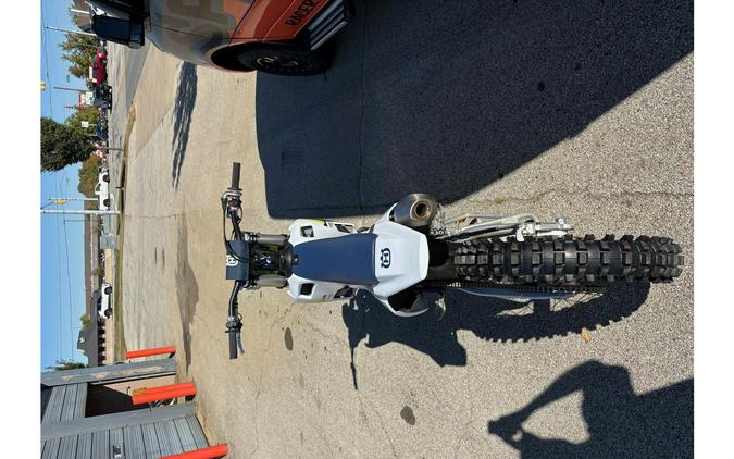 2025 Husqvarna Motorcycles FC 250 DEMO! $9,219.40 OTD W/O TRADE!