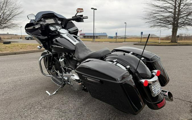 2017 Harley-Davidson® Road Glide® Special Vivid Black
