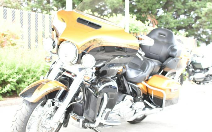 2015 Harley-Davidson CVO Ultra Limited FLHTKSE