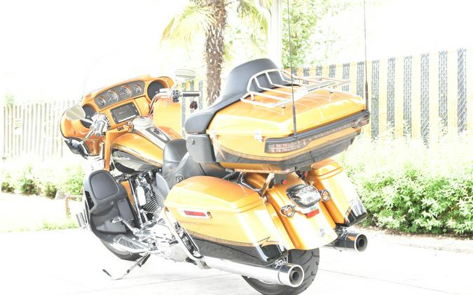 2015 Harley-Davidson CVO Ultra Limited FLHTKSE