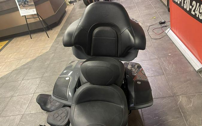 2018 Harley-Davidson® FLHXSE - CVO™ Street Glide®