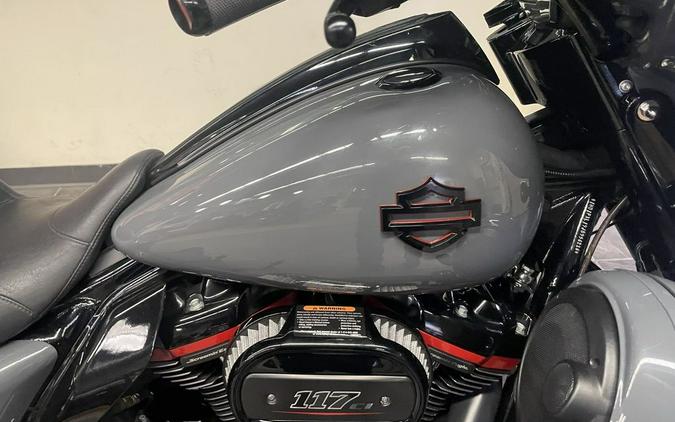 2018 Harley-Davidson® FLHXSE - CVO™ Street Glide®