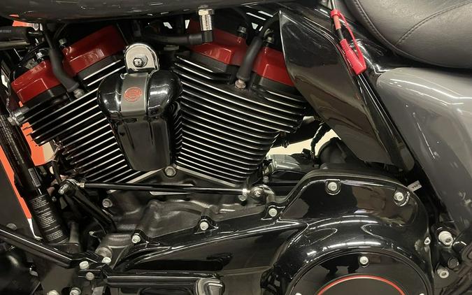 2018 Harley-Davidson® FLHXSE - CVO™ Street Glide®