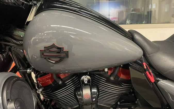 2018 Harley-Davidson® FLHXSE - CVO™ Street Glide®