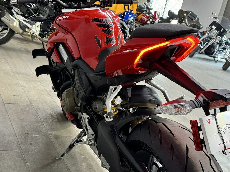 2024 Ducati Streetfighter V4 Red