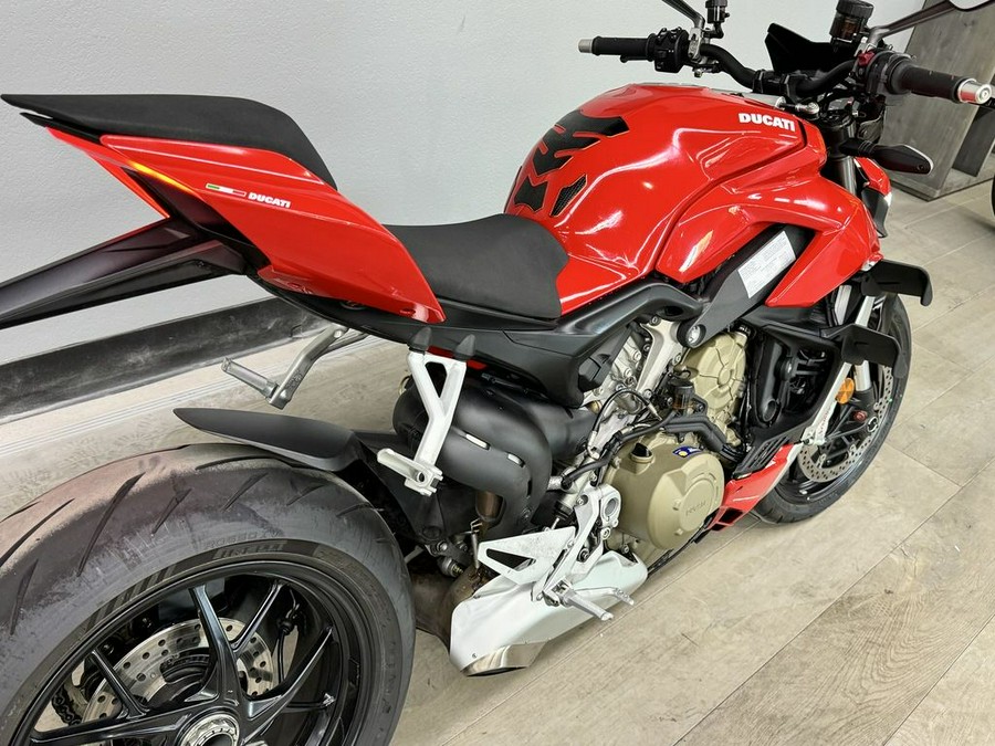 2024 Ducati Streetfighter V4 Red