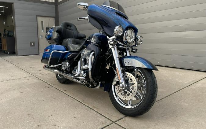 FLHTKSE 2014 Harley-Davidson CVO Electra Glide Ultra Limited Abyss Blue Crushed Sapphire