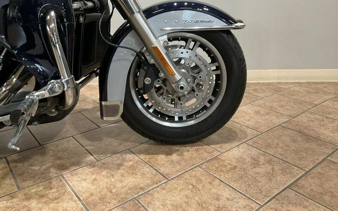 2020 Harley-Davidson® FLHTCUTG Tri Glide® Ultra Midnight Blue/Barracuda Silver