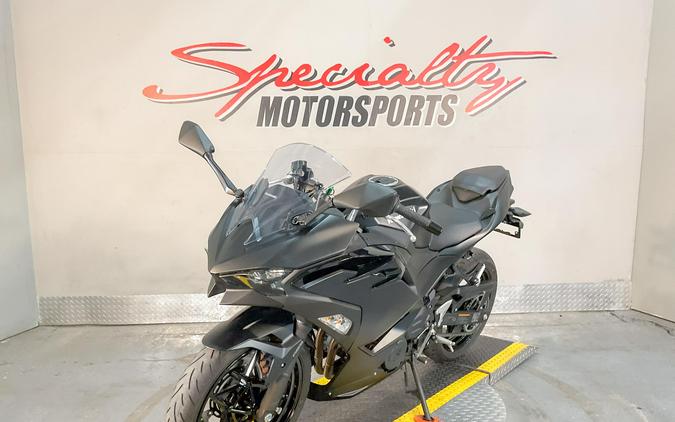 2026 Kawasaki Ninja® 500 ABS