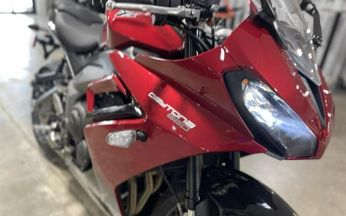 2025 Triumph Daytona 660 Carnival Red/Sapphire Black