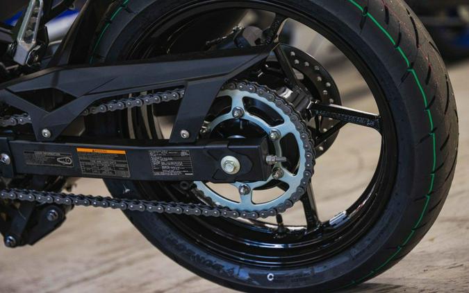 2026 Kawasaki Ninja® 500 Base