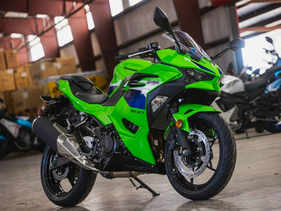 2026 Kawasaki Ninja® 500 Base