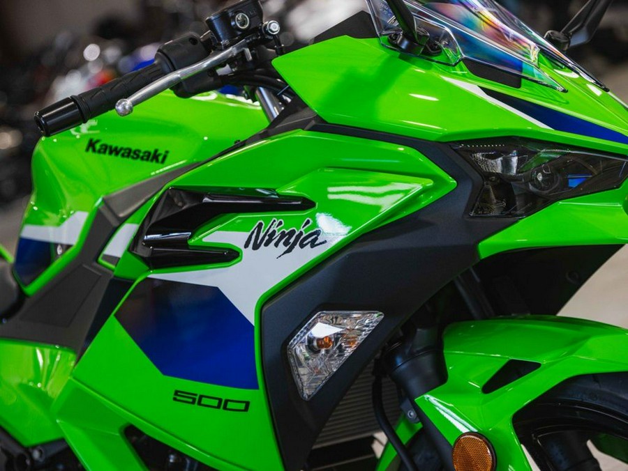 2026 Kawasaki Ninja® 500 Base